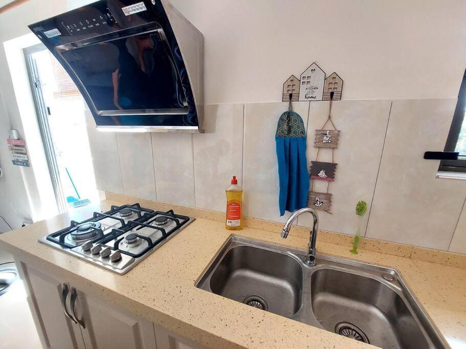 New Chic Apartment Flic En Flac Экстерьер фото